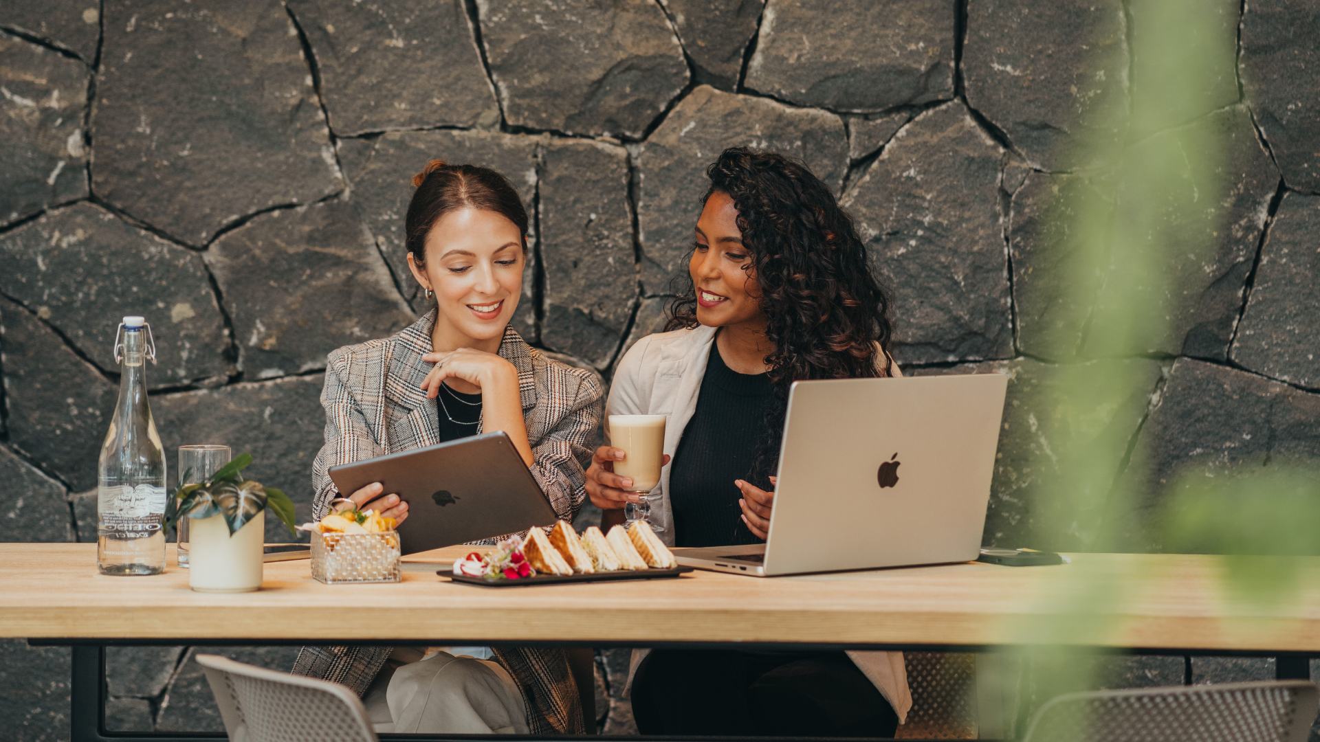 Staying Connected in Mauritius: The Essential Guide for Business Travellers