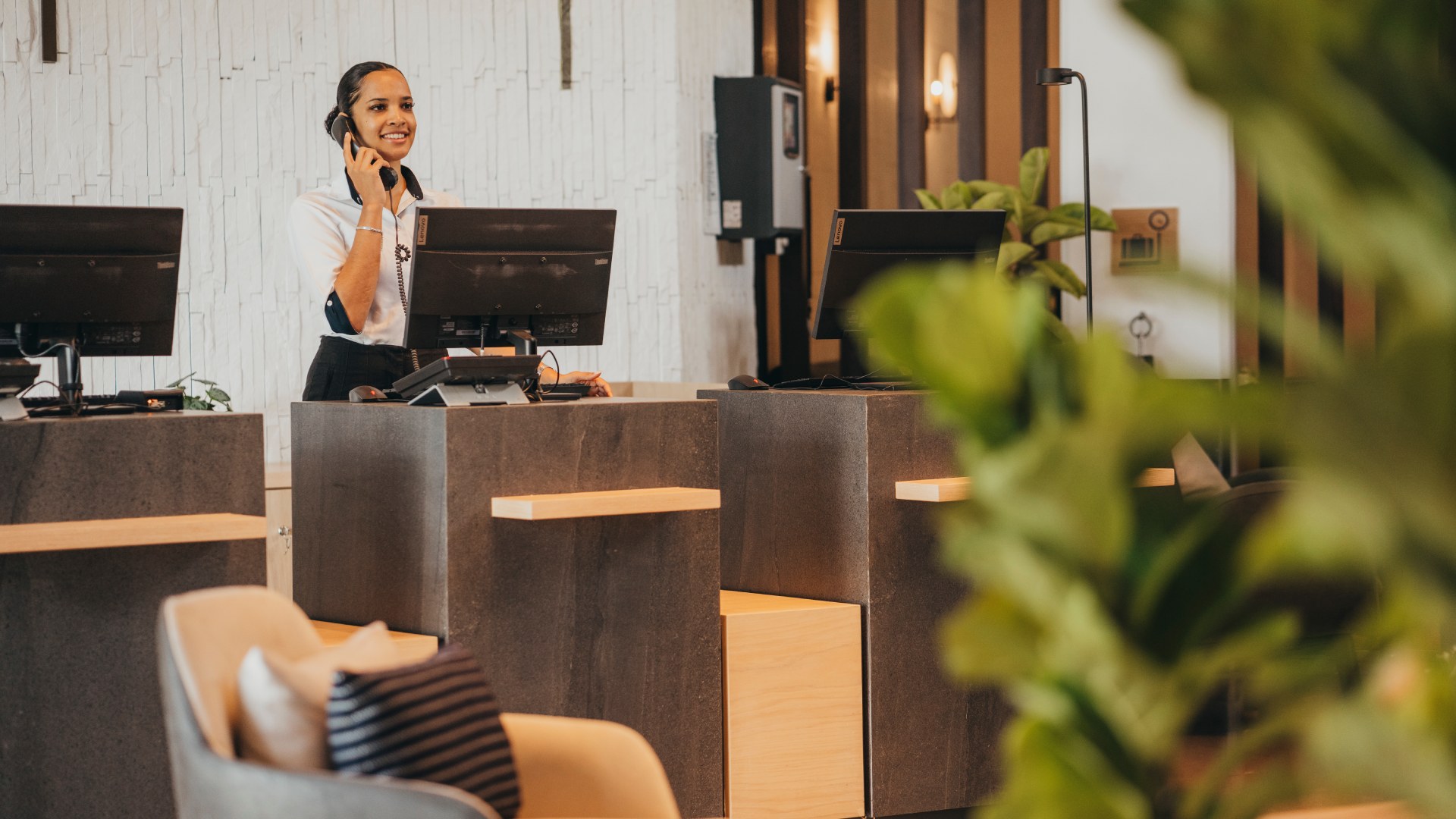 Personnel répondant aux appels concernant les demandes de budget