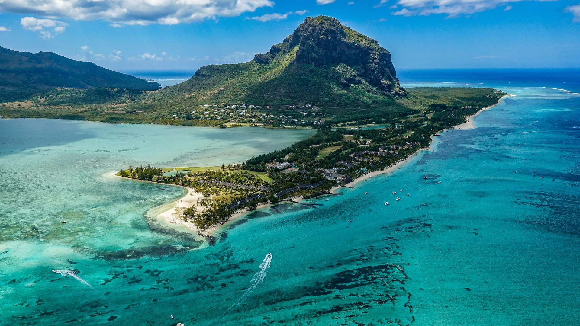 Mauritius island coastline