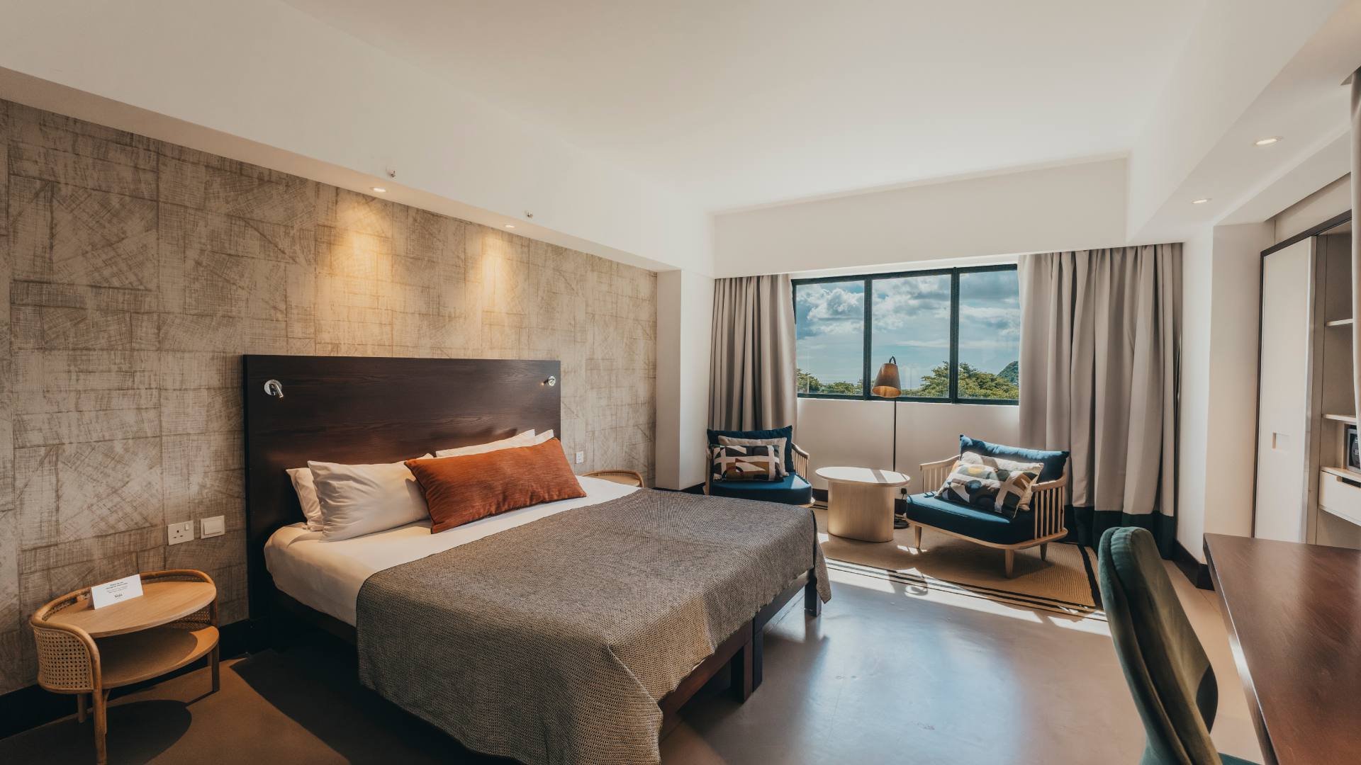 Travelers making the most of their stopover in Mauritius