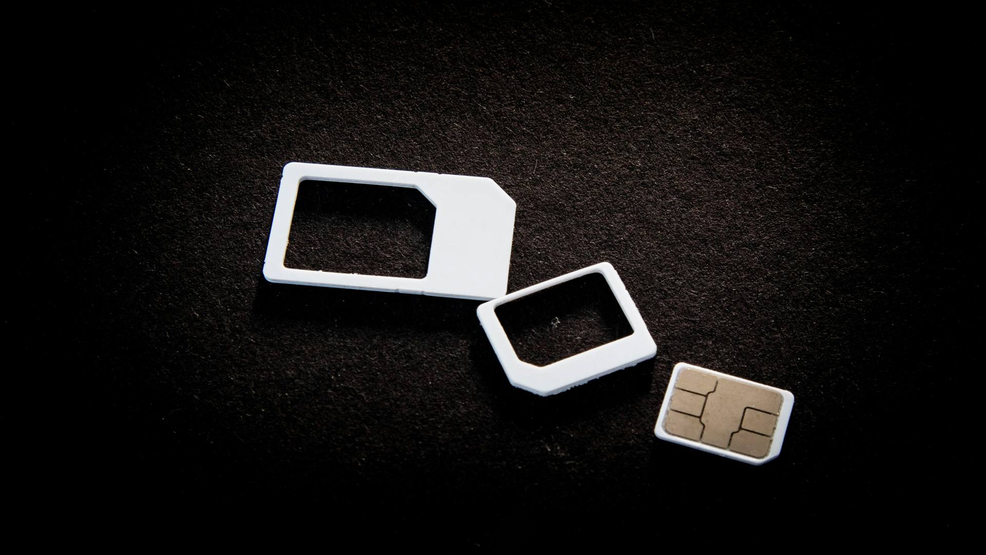 Use your local SIM in Mauritius to stay connected