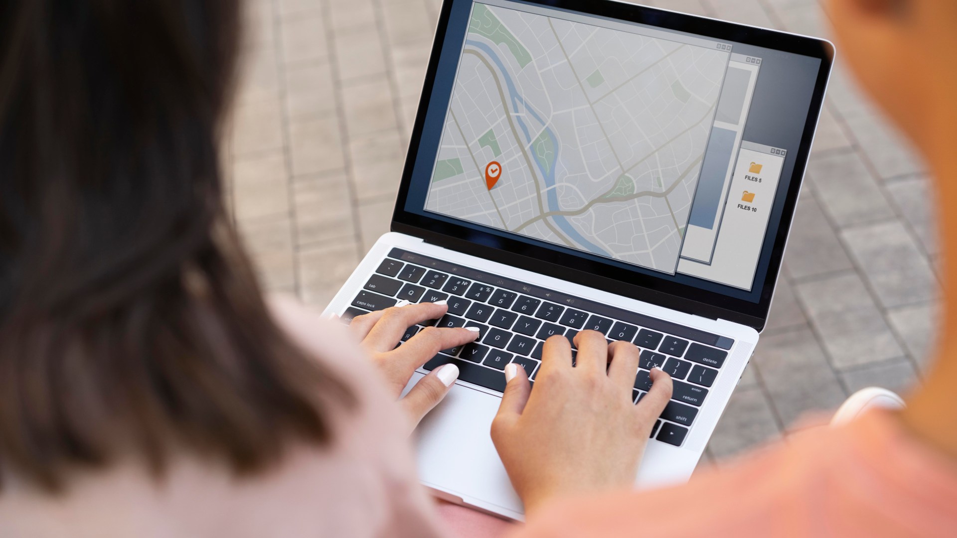 Google Maps tools for digital nomads in Mauritius, helping navigate, discover work-friendly spots, and plan daily activities