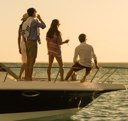 Corporate boat trip in Mauritius lagoon for team building