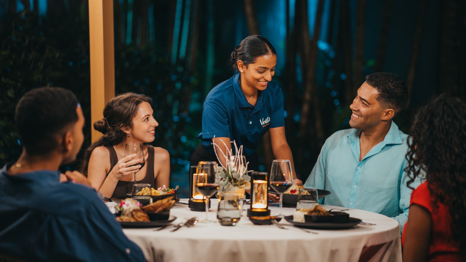Dinner and food choices at Voilà Hotel Mauritius